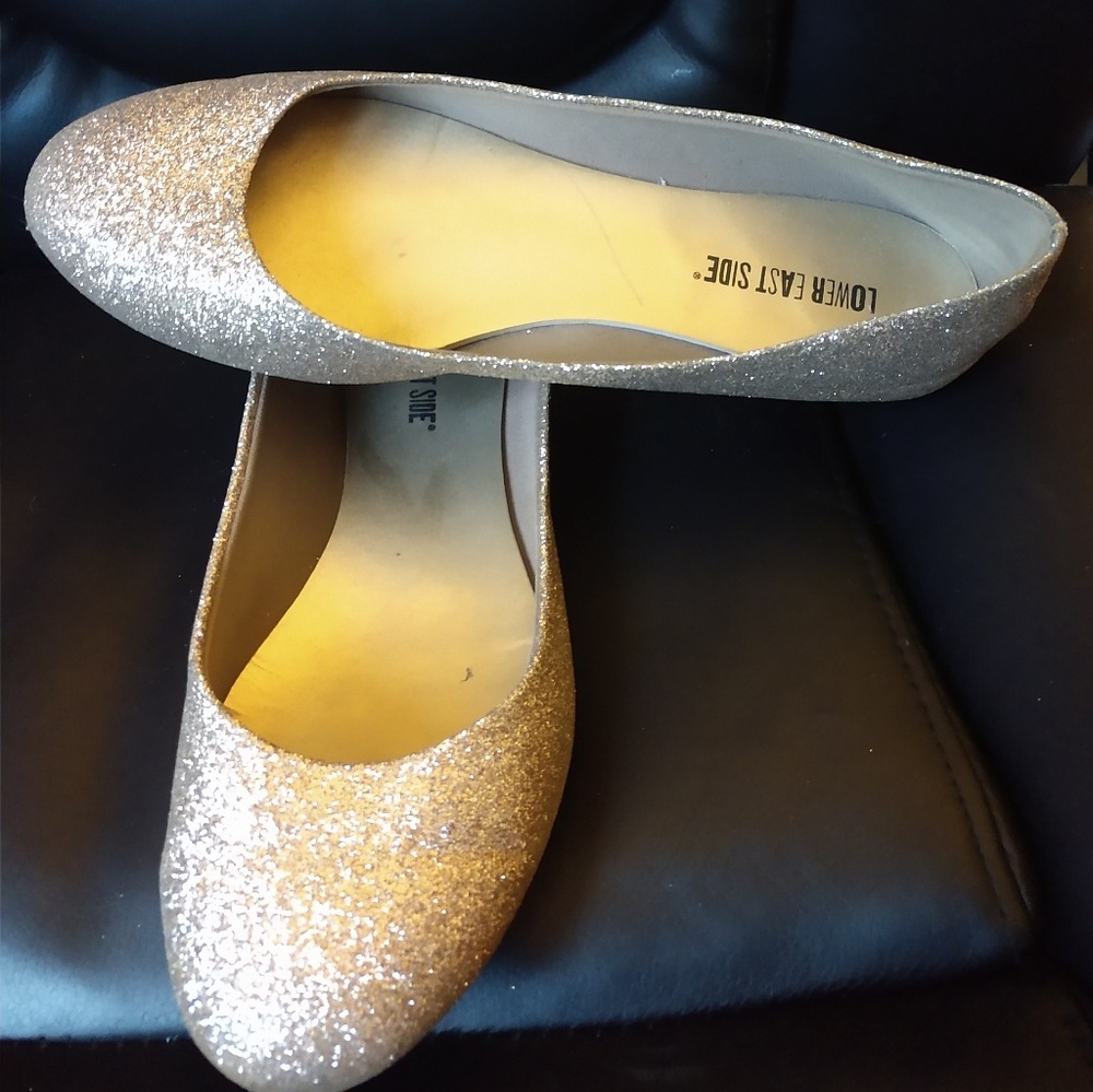 Gold flats